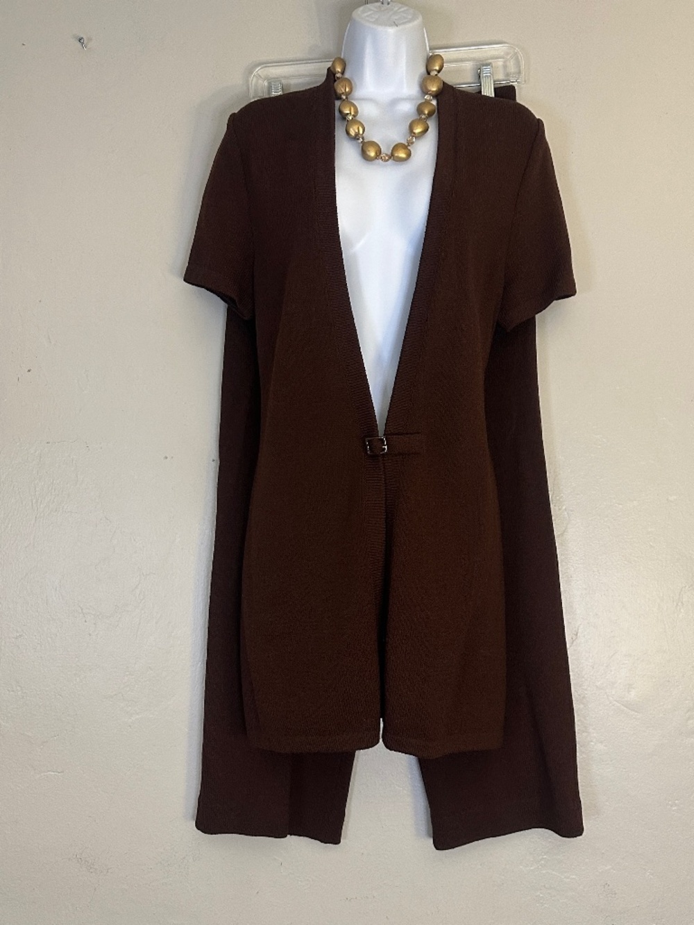 St John Knit Suit Size 8 Gently worn Wool sweater knit no fabric tag Faux buckle